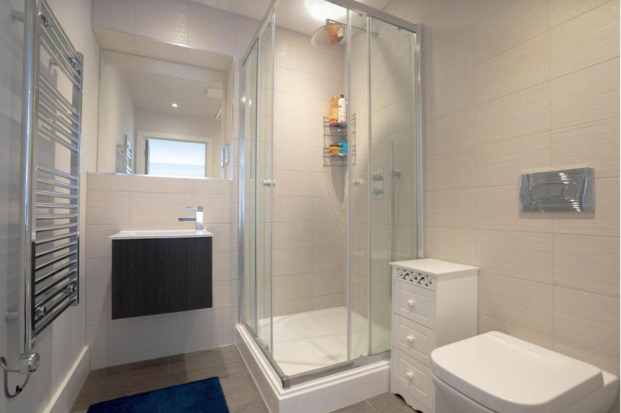 Gorgeous Spacious 2 Bed 2 Bath Apartment Leicester Exterior foto